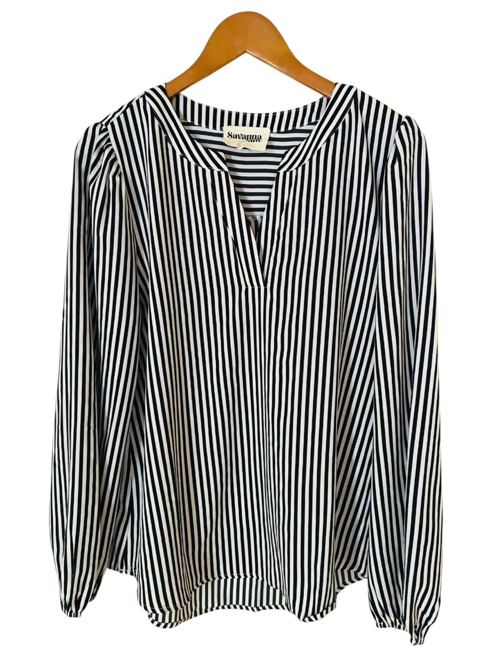 Savanna Jane Boutique Sz LARGE Black White Vertical Stripe V-Neck Dressy Blouse - Picture 3 of 8